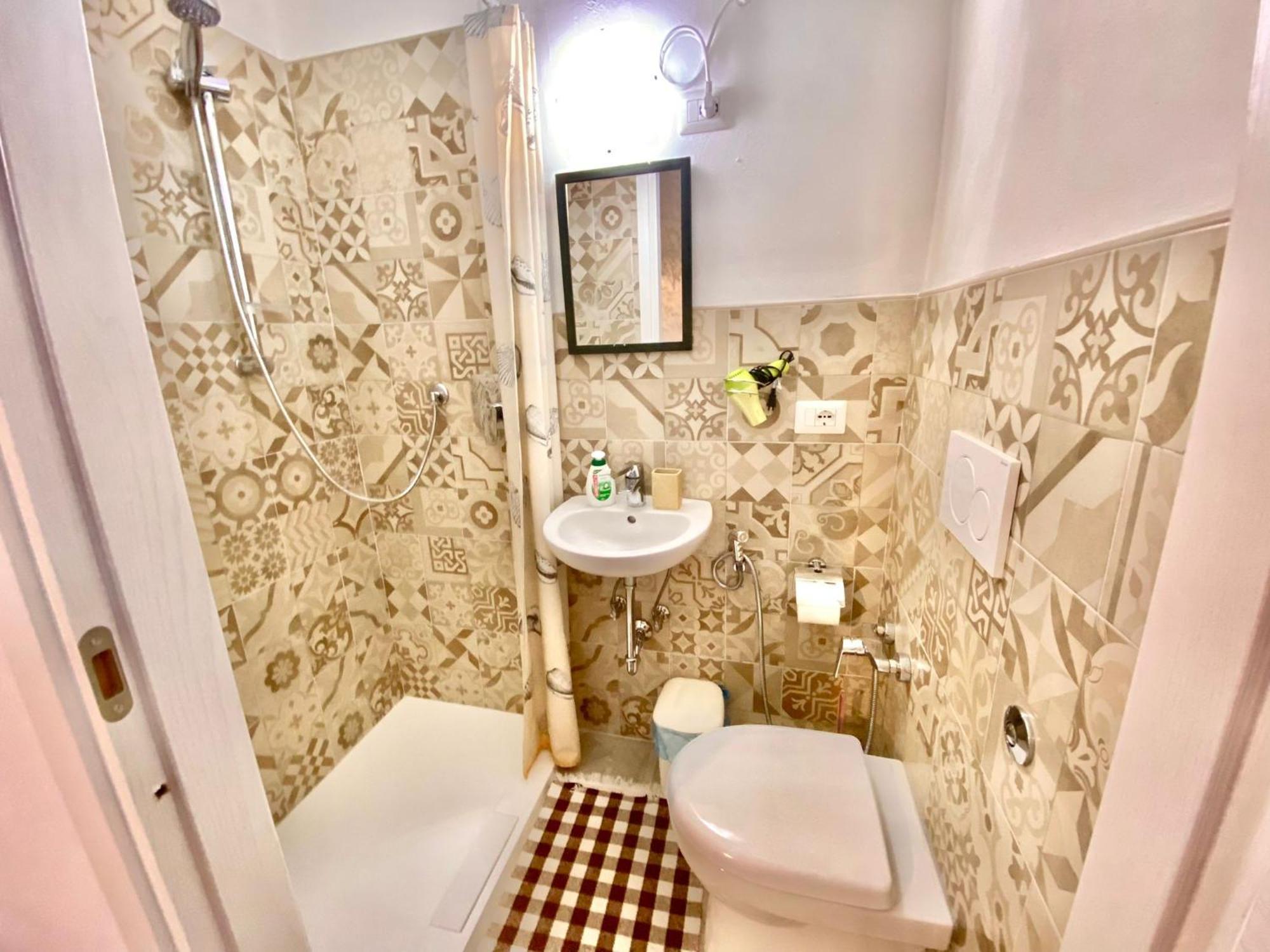 Maison Sarraj Parma Bilik gambar